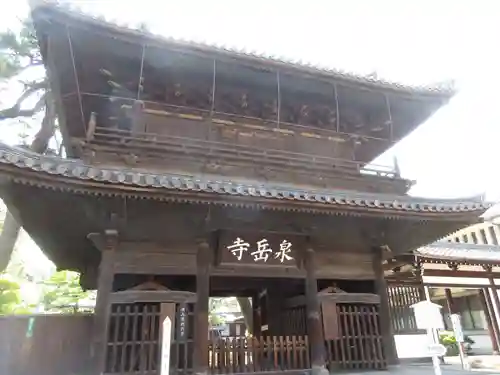 泉岳寺の山門・神門