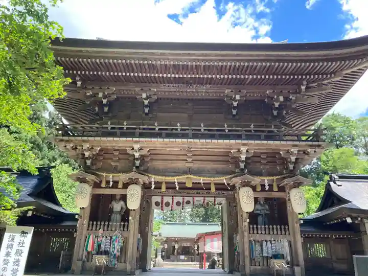 伊佐須美神社の山門・神門