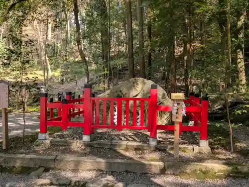 出雲大神宮の{uncategorized: "未分類", other: "その他", undefined: "問題あり", building: "その他建物", grave: "お墓", sacred_gate: "鳥居", guardian: "狛犬", statue: "像", buddha: "仏像", history: "歴史", nature: "自然", garden: "庭園", animal: "動物", pagoda: "塔", temizu: "手水舎", mountain_gate: "山門・神門", sanctuary: "本殿・本堂", subordinate: "末社・摂社", art: "芸術", scenery: "景色", jizo: "地蔵", ema: "絵馬", goshuin: "御朱印", omikuji: "おみくじ", items: "授与品その他", amulet: "お守り", goshuincho: "御朱印帳", eats: "食事", festival: "お祭り", votive_dance: "神楽", shichigosan: "七五三参", wedding: "結婚式", experience: "体験その他", initially: "初詣", around: "周辺", anti_infection: "感染症対策"}