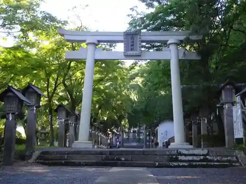 南湖神社の鳥居