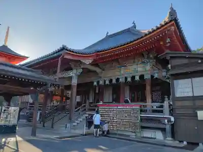 中山寺の本殿・本堂
