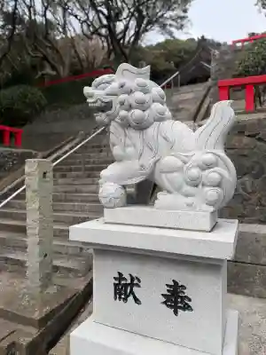 織幡神社の{uncategorized: "未分類", other: "その他", undefined: "問題あり", building: "その他建物", grave: "お墓", sacred_gate: "鳥居", guardian: "狛犬", statue: "像", buddha: "仏像", history: "歴史", nature: "自然", garden: "庭園", animal: "動物", pagoda: "塔", temizu: "手水舎", mountain_gate: "山門・神門", sanctuary: "本殿・本堂", subordinate: "末社・摂社", art: "芸術", scenery: "景色", jizo: "地蔵", ema: "絵馬", goshuin: "御朱印", omikuji: "おみくじ", items: "授与品その他", amulet: "お守り", goshuincho: "御朱印帳", eats: "食事", festival: "お祭り", votive_dance: "神楽", shichigosan: "七五三参", wedding: "結婚式", experience: "体験その他", initially: "初詣", around: "周辺", anti_infection: "感染症対策"}
