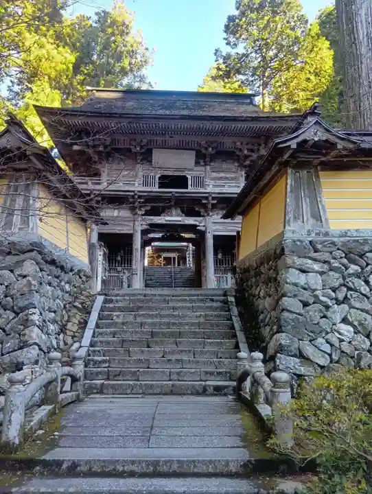 横蔵寺(岐阜県)
