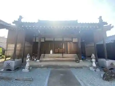 真楽寺の本殿