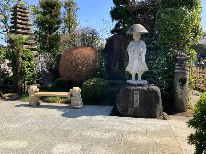 南松寺の{uncategorized: "未分類", other: "その他", undefined: "問題あり", building: "その他建物", grave: "お墓", sacred_gate: "鳥居", guardian: "狛犬", statue: "像", buddha: "仏像", history: "歴史", nature: "自然", garden: "庭園", animal: "動物", pagoda: "塔", temizu: "手水舎", mountain_gate: "山門・神門", sanctuary: "本殿・本堂", subordinate: "末社・摂社", art: "芸術", scenery: "景色", jizo: "地蔵", ema: "絵馬", goshuin: "御朱印", omikuji: "おみくじ", items: "授与品その他", amulet: "お守り", goshuincho: "御朱印帳", eats: "食事", festival: "お祭り", votive_dance: "神楽", shichigosan: "七五三参", wedding: "結婚式", experience: "体験その他", initially: "初詣", around: "周辺", anti_infection: "感染症対策"}