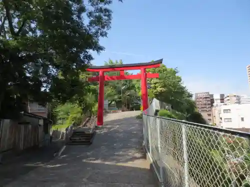 （芝生）浅間神社の鳥居