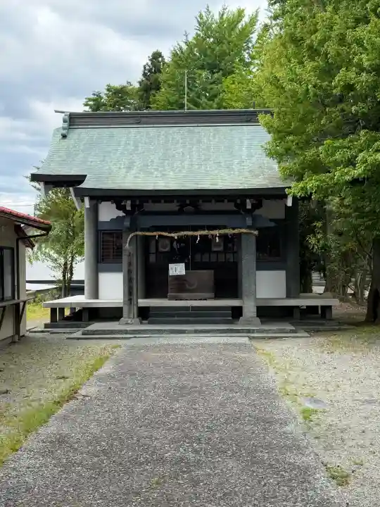 高尾山穂見神社の{uncategorized: "未分類", other: "その他", undefined: "問題あり", building: "その他建物", grave: "お墓", sacred_gate: "鳥居", guardian: "狛犬", statue: "像", buddha: "仏像", history: "歴史", nature: "自然", garden: "庭園", animal: "動物", pagoda: "塔", temizu: "手水舎", mountain_gate: "山門・神門", sanctuary: "本殿・本堂", subordinate: "末社・摂社", art: "芸術", scenery: "景色", jizo: "地蔵", ema: "絵馬", goshuin: "御朱印", omikuji: "おみくじ", items: "授与品その他", amulet: "お守り", goshuincho: "御朱印帳", eats: "食事", festival: "お祭り", votive_dance: "神楽", shichigosan: "七五三参", wedding: "結婚式", experience: "体験その他", initially: "初詣", around: "周辺", anti_infection: "感染症対策"}