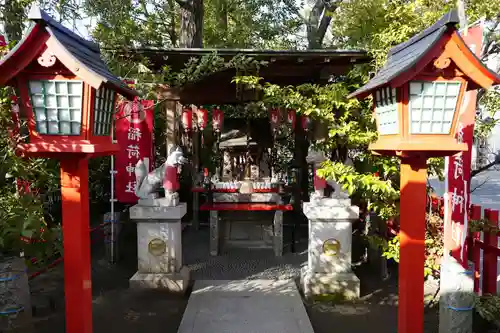 新田神社の末社