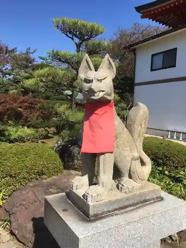 成田山福井別院九頭龍寺の狛犬