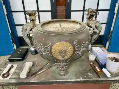 宗善寺の{uncategorized: "未分類", other: "その他", undefined: "問題あり", building: "その他建物", grave: "お墓", sacred_gate: "鳥居", guardian: "狛犬", statue: "像", buddha: "仏像", history: "歴史", nature: "自然", garden: "庭園", animal: "動物", pagoda: "塔", temizu: "手水舎", mountain_gate: "山門・神門", sanctuary: "本殿・本堂", subordinate: "末社・摂社", art: "芸術", scenery: "景色", jizo: "地蔵", ema: "絵馬", goshuin: "御朱印", omikuji: "おみくじ", items: "授与品その他", amulet: "お守り", goshuincho: "御朱印帳", eats: "食事", festival: "お祭り", votive_dance: "神楽", shichigosan: "七五三参", wedding: "結婚式", experience: "体験その他", initially: "初詣", around: "周辺", anti_infection: "感染症対策"}