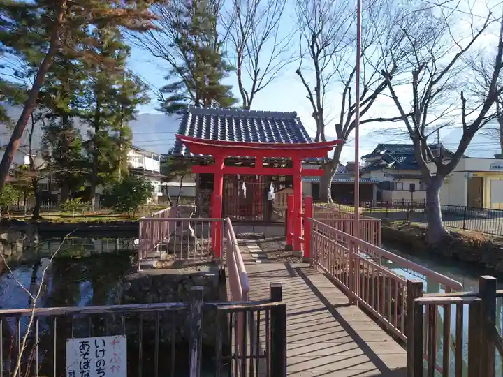 祝神社の末社・摂社