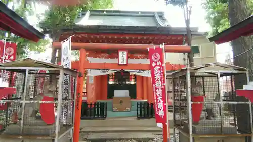鬼子母神堂　(法明寺）の鳥居