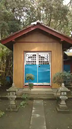 三社稲荷神社の本殿