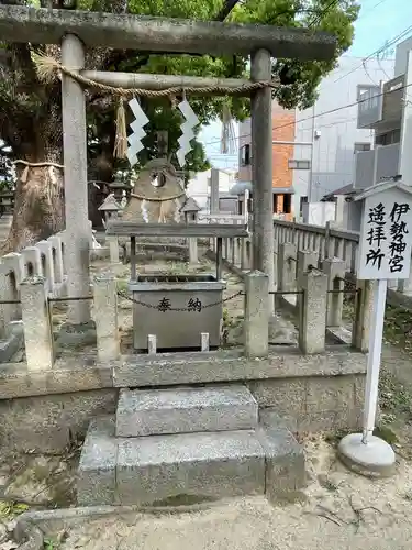 素盞嗚尊神社の末社