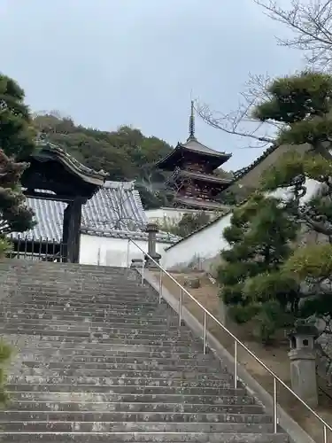 西国寺の建物その他