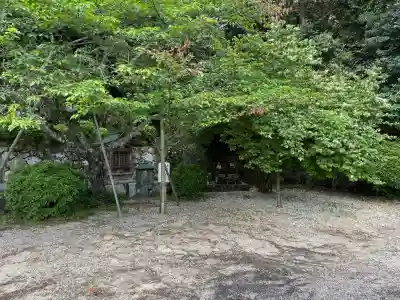 船宿寺の{uncategorized: "未分類", other: "その他", undefined: "問題あり", building: "その他建物", grave: "お墓", sacred_gate: "鳥居", guardian: "狛犬", statue: "像", buddha: "仏像", history: "歴史", nature: "自然", garden: "庭園", animal: "動物", pagoda: "塔", temizu: "手水舎", mountain_gate: "山門・神門", sanctuary: "本殿・本堂", subordinate: "末社・摂社", art: "芸術", scenery: "景色", jizo: "地蔵", ema: "絵馬", goshuin: "御朱印", omikuji: "おみくじ", items: "授与品その他", amulet: "お守り", goshuincho: "御朱印帳", eats: "食事", festival: "お祭り", votive_dance: "神楽", shichigosan: "七五三参", wedding: "結婚式", experience: "体験その他", initially: "初詣", around: "周辺", anti_infection: "感染症対策"}