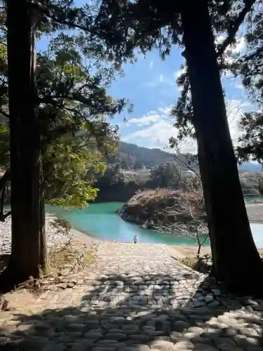洲原神社の{uncategorized: "未分類", other: "その他", undefined: "問題あり", building: "その他建物", grave: "お墓", sacred_gate: "鳥居", guardian: "狛犬", statue: "像", buddha: "仏像", history: "歴史", nature: "自然", garden: "庭園", animal: "動物", pagoda: "塔", temizu: "手水舎", mountain_gate: "山門・神門", sanctuary: "本殿・本堂", subordinate: "末社・摂社", art: "芸術", scenery: "景色", jizo: "地蔵", ema: "絵馬", goshuin: "御朱印", omikuji: "おみくじ", items: "授与品その他", amulet: "お守り", goshuincho: "御朱印帳", eats: "食事", festival: "お祭り", votive_dance: "神楽", shichigosan: "七五三参", wedding: "結婚式", experience: "体験その他", initially: "初詣", around: "周辺", anti_infection: "感染症対策"}