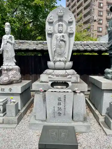 石上寺の{uncategorized: "未分類", other: "その他", undefined: "問題あり", building: "その他建物", grave: "お墓", sacred_gate: "鳥居", guardian: "狛犬", statue: "像", buddha: "仏像", history: "歴史", nature: "自然", garden: "庭園", animal: "動物", pagoda: "塔", temizu: "手水舎", mountain_gate: "山門・神門", sanctuary: "本殿・本堂", subordinate: "末社・摂社", art: "芸術", scenery: "景色", jizo: "地蔵", ema: "絵馬", goshuin: "御朱印", omikuji: "おみくじ", items: "授与品その他", amulet: "お守り", goshuincho: "御朱印帳", eats: "食事", festival: "お祭り", votive_dance: "神楽", shichigosan: "七五三参", wedding: "結婚式", experience: "体験その他", initially: "初詣", around: "周辺", anti_infection: "感染症対策"}