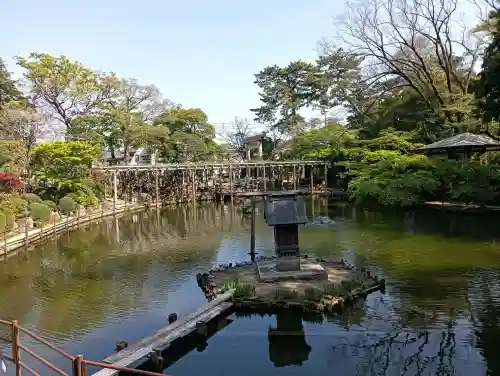 越ヶ谷久伊豆神社の{uncategorized: "未分類", other: "その他", undefined: "問題あり", building: "その他建物", grave: "お墓", sacred_gate: "鳥居", guardian: "狛犬", statue: "像", buddha: "仏像", history: "歴史", nature: "自然", garden: "庭園", animal: "動物", pagoda: "塔", temizu: "手水舎", mountain_gate: "山門・神門", sanctuary: "本殿・本堂", subordinate: "末社・摂社", art: "芸術", scenery: "景色", jizo: "地蔵", ema: "絵馬", goshuin: "御朱印", omikuji: "おみくじ", items: "授与品その他", amulet: "お守り", goshuincho: "御朱印帳", eats: "食事", festival: "お祭り", votive_dance: "神楽", shichigosan: "七五三参", wedding: "結婚式", experience: "体験その他", initially: "初詣", around: "周辺", anti_infection: "感染症対策"}