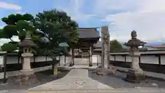 延命寺の山門