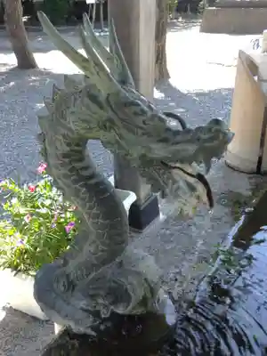 諏訪神社の手水舎