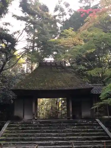 法然院の山門・神門