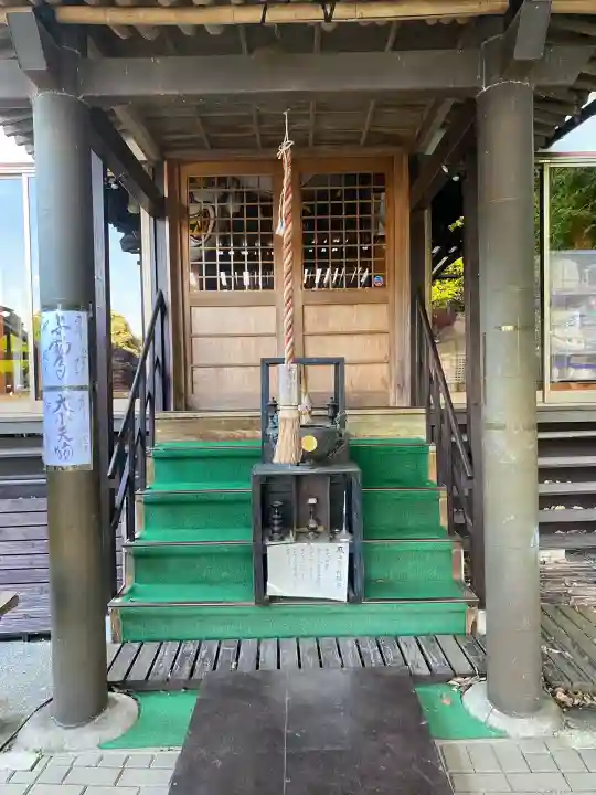 鳳仙寺の{uncategorized: "未分類", other: "その他", undefined: "問題あり", building: "その他建物", grave: "お墓", sacred_gate: "鳥居", guardian: "狛犬", statue: "像", buddha: "仏像", history: "歴史", nature: "自然", garden: "庭園", animal: "動物", pagoda: "塔", temizu: "手水舎", mountain_gate: "山門・神門", sanctuary: "本殿・本堂", subordinate: "末社・摂社", art: "芸術", scenery: "景色", jizo: "地蔵", ema: "絵馬", goshuin: "御朱印", omikuji: "おみくじ", items: "授与品その他", amulet: "お守り", goshuincho: "御朱印帳", eats: "食事", festival: "お祭り", votive_dance: "神楽", shichigosan: "七五三参", wedding: "結婚式", experience: "体験その他", initially: "初詣", around: "周辺", anti_infection: "感染症対策"}