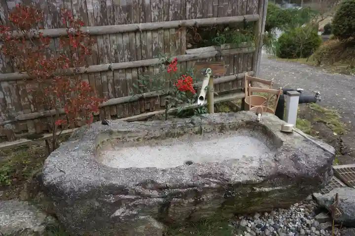 如意輪寺(市原観音)の手水舎