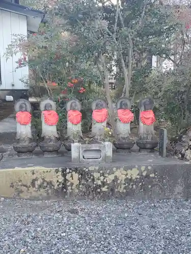 心花の里　報恩寺の地蔵