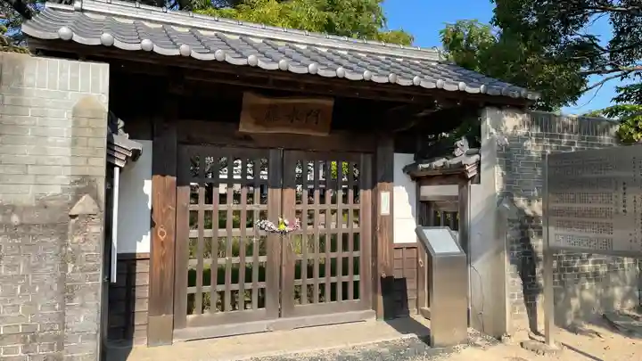 崇福寺の山門・神門
