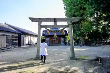 神明社(下佐々木町)の{uncategorized: "未分類", other: "その他", undefined: "問題あり", building: "その他建物", grave: "お墓", sacred_gate: "鳥居", guardian: "狛犬", statue: "像", buddha: "仏像", history: "歴史", nature: "自然", garden: "庭園", animal: "動物", pagoda: "塔", temizu: "手水舎", mountain_gate: "山門・神門", sanctuary: "本殿・本堂", subordinate: "末社・摂社", art: "芸術", scenery: "景色", jizo: "地蔵", ema: "絵馬", goshuin: "御朱印", omikuji: "おみくじ", items: "授与品その他", amulet: "お守り", goshuincho: "御朱印帳", eats: "食事", festival: "お祭り", votive_dance: "神楽", shichigosan: "七五三参", wedding: "結婚式", experience: "体験その他", initially: "初詣", around: "周辺", anti_infection: "感染症対策"}