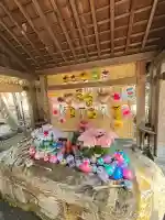 琴似神社の{uncategorized: "未分類", other: "その他", undefined: "問題あり", building: "その他建物", grave: "お墓", sacred_gate: "鳥居", guardian: "狛犬", statue: "像", buddha: "仏像", history: "歴史", nature: "自然", garden: "庭園", animal: "動物", pagoda: "塔", temizu: "手水舎", mountain_gate: "山門・神門", sanctuary: "本殿・本堂", subordinate: "末社・摂社", art: "芸術", scenery: "景色", jizo: "地蔵", ema: "絵馬", goshuin: "御朱印", omikuji: "おみくじ", items: "授与品その他", amulet: "お守り", goshuincho: "御朱印帳", eats: "食事", festival: "お祭り", votive_dance: "神楽", shichigosan: "七五三参", wedding: "結婚式", experience: "体験その他", initially: "初詣", around: "周辺", anti_infection: "感染症対策"}