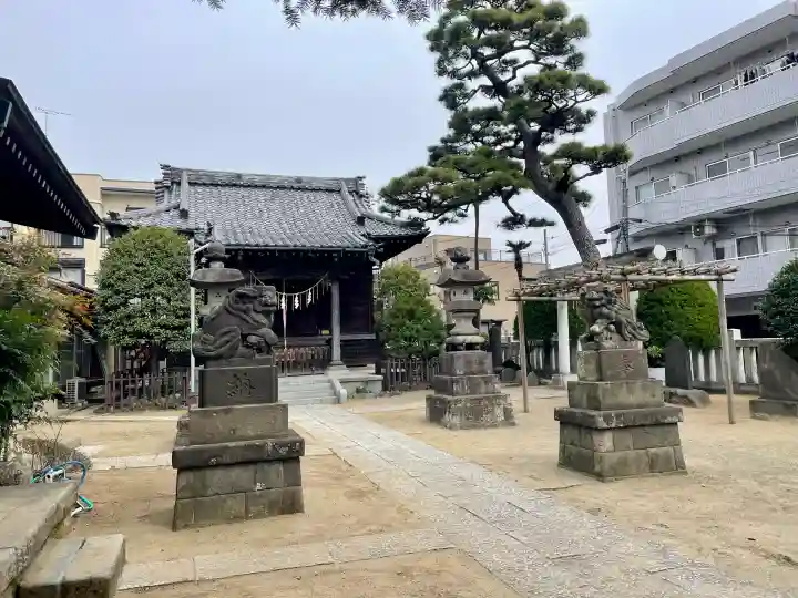 胡録神社の{uncategorized: "未分類", other: "その他", undefined: "問題あり", building: "その他建物", grave: "お墓", sacred_gate: "鳥居", guardian: "狛犬", statue: "像", buddha: "仏像", history: "歴史", nature: "自然", garden: "庭園", animal: "動物", pagoda: "塔", temizu: "手水舎", mountain_gate: "山門・神門", sanctuary: "本殿・本堂", subordinate: "末社・摂社", art: "芸術", scenery: "景色", jizo: "地蔵", ema: "絵馬", goshuin: "御朱印", omikuji: "おみくじ", items: "授与品その他", amulet: "お守り", goshuincho: "御朱印帳", eats: "食事", festival: "お祭り", votive_dance: "神楽", shichigosan: "七五三参", wedding: "結婚式", experience: "体験その他", initially: "初詣", around: "周辺", anti_infection: "感染症対策"}