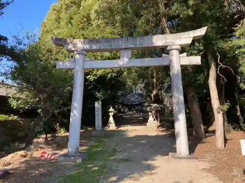 高井八幡神社の鳥居