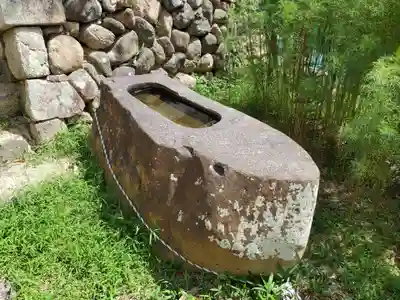 八ツ橋稲荷神社の手水舎