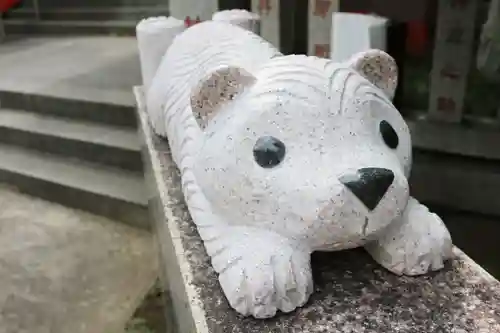 導きの社 熊野町熊野神社(くまくま神社)の狛犬