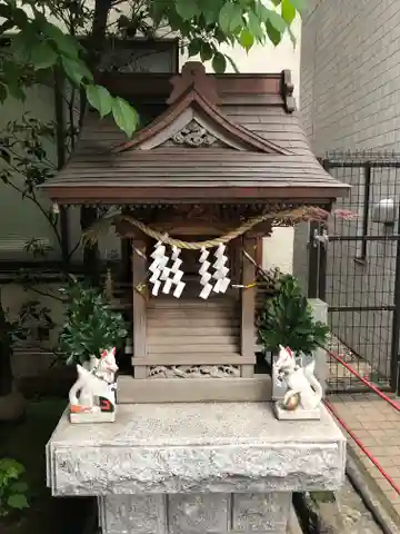 矢之庫稲荷神社の本殿・本堂