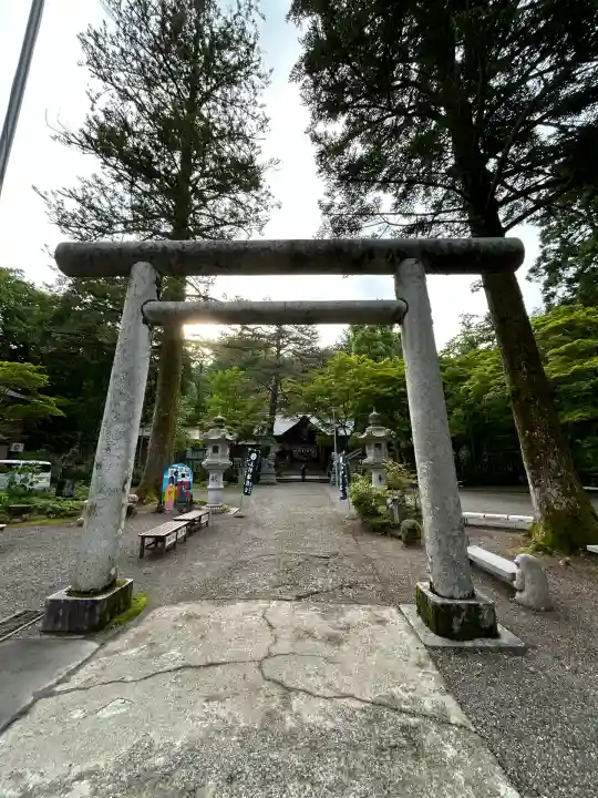 春日山神社(新潟県)