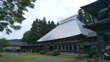 龍谷寺の本殿・本堂
