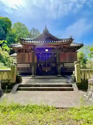 白鳥神社の本殿・本堂