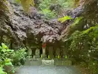 宝珠山 観泉寺の{uncategorized: "未分類", other: "その他", undefined: "問題あり", building: "その他建物", grave: "お墓", sacred_gate: "鳥居", guardian: "狛犬", statue: "像", buddha: "仏像", history: "歴史", nature: "自然", garden: "庭園", animal: "動物", pagoda: "塔", temizu: "手水舎", mountain_gate: "山門・神門", sanctuary: "本殿・本堂", subordinate: "末社・摂社", art: "芸術", scenery: "景色", jizo: "地蔵", ema: "絵馬", goshuin: "御朱印", omikuji: "おみくじ", items: "授与品その他", amulet: "お守り", goshuincho: "御朱印帳", eats: "食事", festival: "お祭り", votive_dance: "神楽", shichigosan: "七五三参", wedding: "結婚式", experience: "体験その他", initially: "初詣", around: "周辺", anti_infection: "感染症対策"}