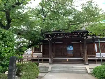 満願寺の本殿・本堂