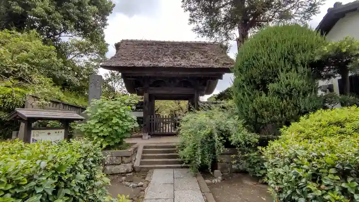極楽寺(霊鷲山感應院極楽律寺)の山門・神門