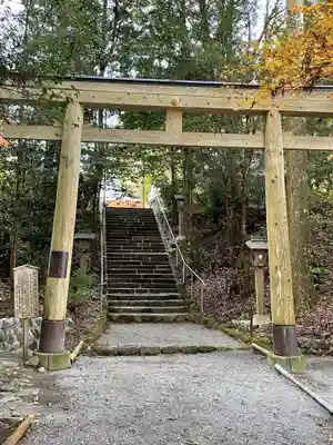 白鳥神社の鳥居