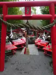 冠稲荷神社の末社