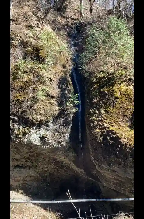榛名神社の{uncategorized: "未分類", other: "その他", undefined: "問題あり", building: "その他建物", grave: "お墓", sacred_gate: "鳥居", guardian: "狛犬", statue: "像", buddha: "仏像", history: "歴史", nature: "自然", garden: "庭園", animal: "動物", pagoda: "塔", temizu: "手水舎", mountain_gate: "山門・神門", sanctuary: "本殿・本堂", subordinate: "末社・摂社", art: "芸術", scenery: "景色", jizo: "地蔵", ema: "絵馬", goshuin: "御朱印", omikuji: "おみくじ", items: "授与品その他", amulet: "お守り", goshuincho: "御朱印帳", eats: "食事", festival: "お祭り", votive_dance: "神楽", shichigosan: "七五三参", wedding: "結婚式", experience: "体験その他", initially: "初詣", around: "周辺", anti_infection: "感染症対策"}