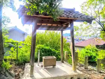 神功皇后社の手水舎