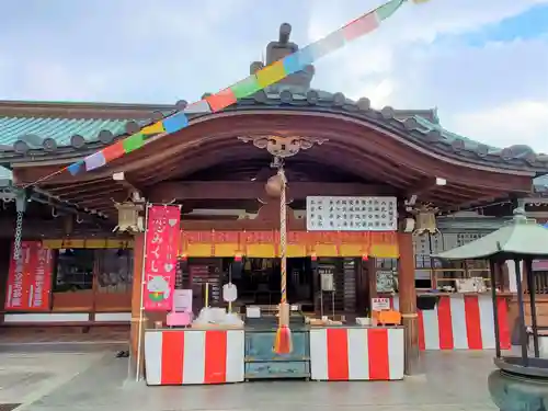 華蔵院（華藏院）の本殿・本堂