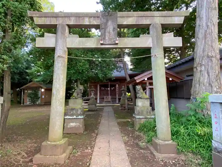 虎狛神社の鳥居