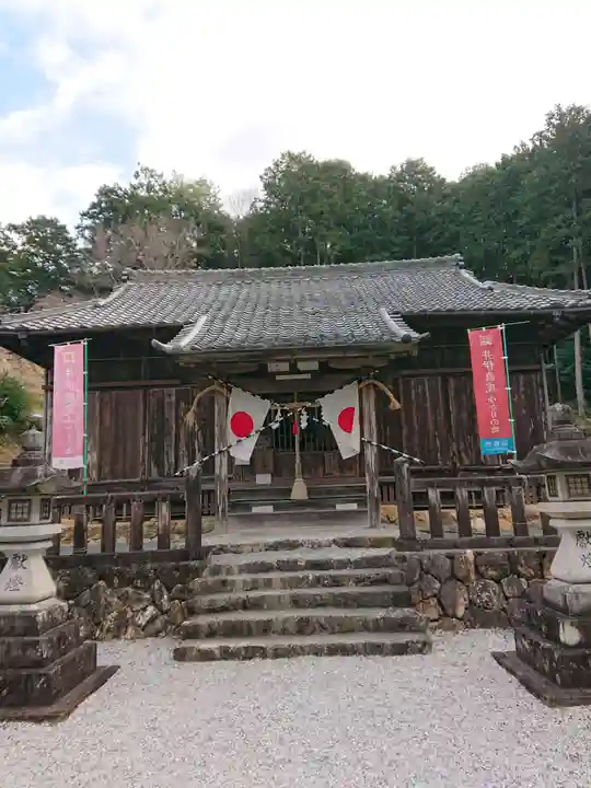 蜂前神社の本殿・本堂